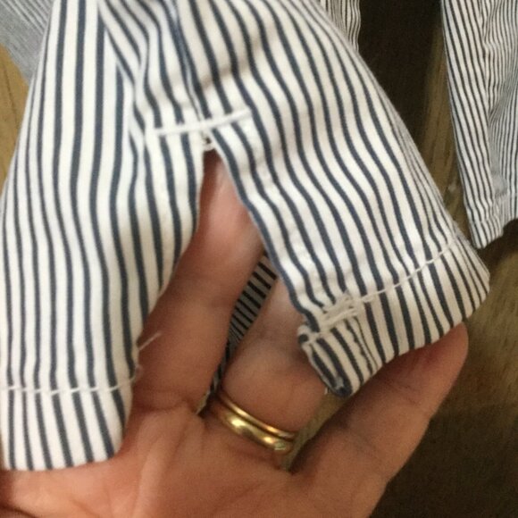 Karen Scott striped Capri pants blue and white size 6 excellent used condition - Picture 3 of 7